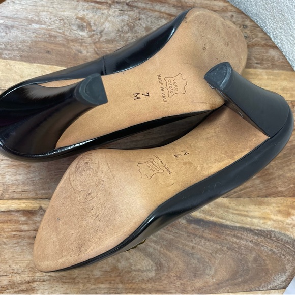 Vintage l 70s 7M YSL Paris Tailored Black Patent Leather Gold Chain Buckle Heels - Picture 11 of 15